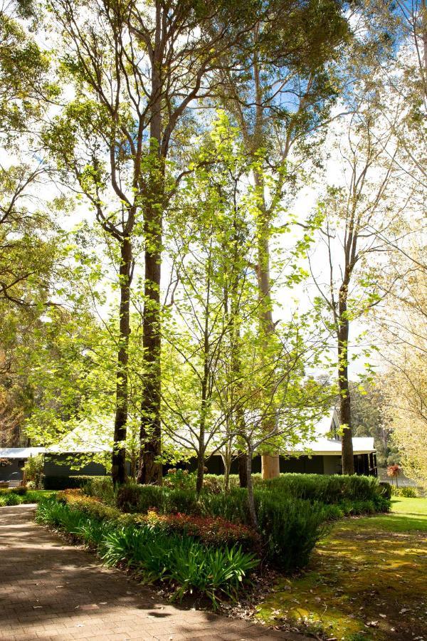 Silkwood Estate Villa Pemberton Exterior photo
